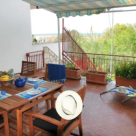 Villa Sleeps 7 Wifi Sperlonga